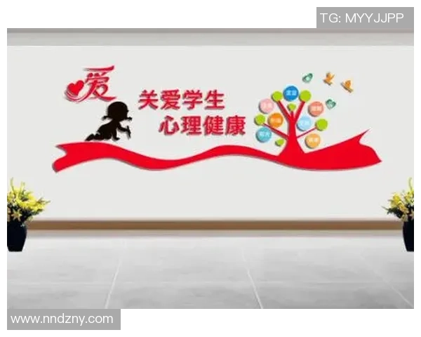 日本高校探索动漫风格在线心理咨询服务应用以提升学生心理健康支持